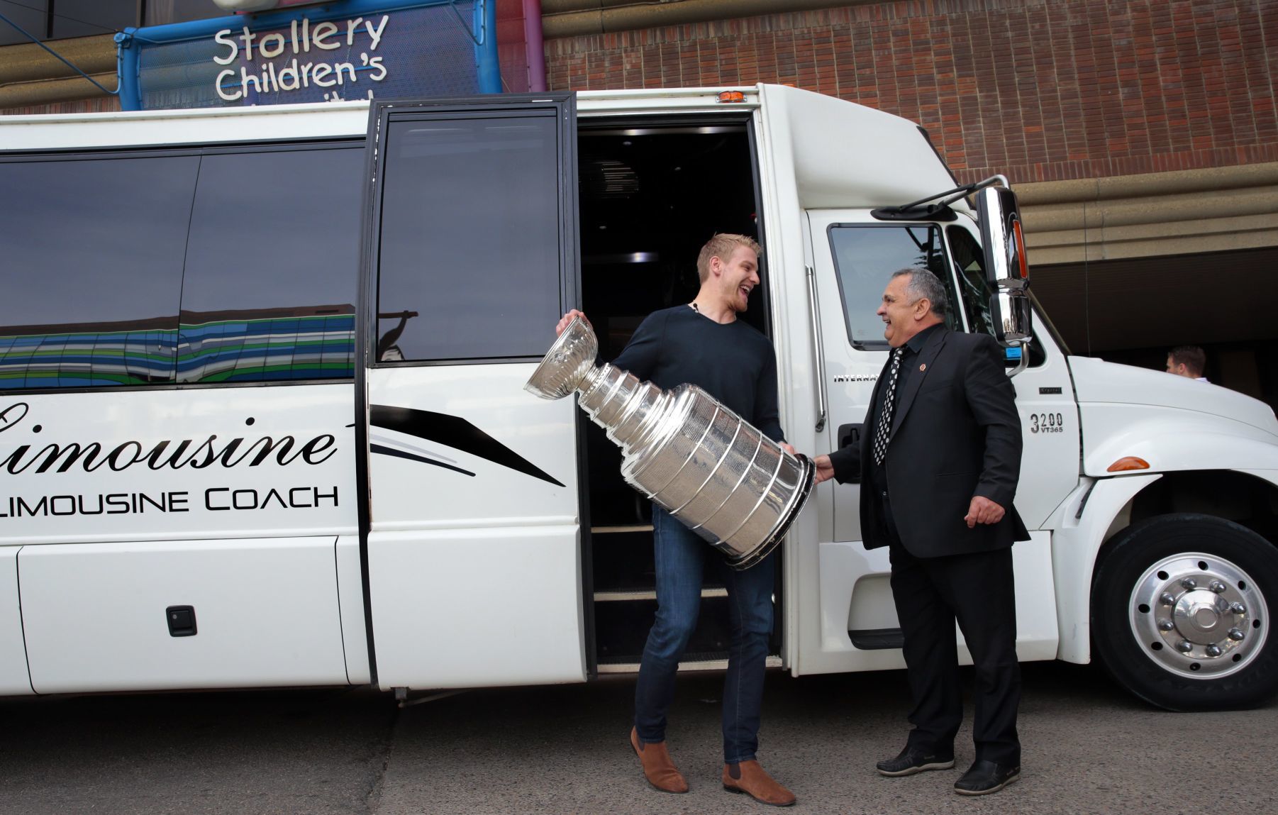 Parayko takes Stanley Cup home to Edmonton